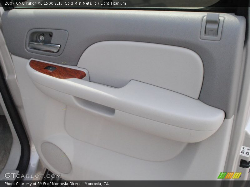 Gold Mist Metallic / Light Titanium 2007 GMC Yukon XL 1500 SLT