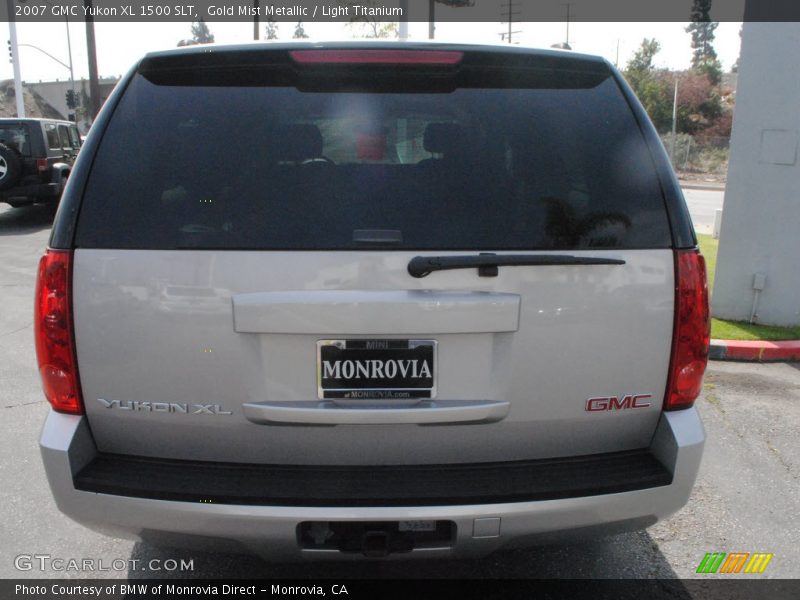 Gold Mist Metallic / Light Titanium 2007 GMC Yukon XL 1500 SLT