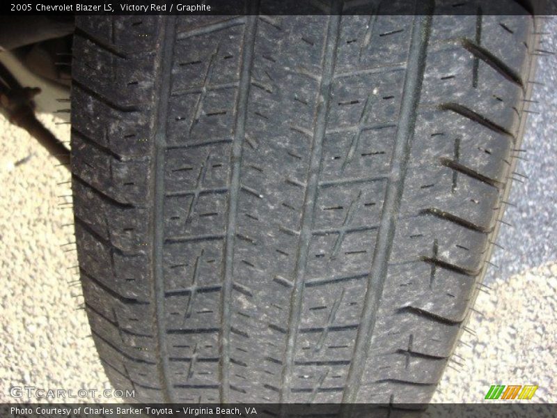 Victory Red / Graphite 2005 Chevrolet Blazer LS