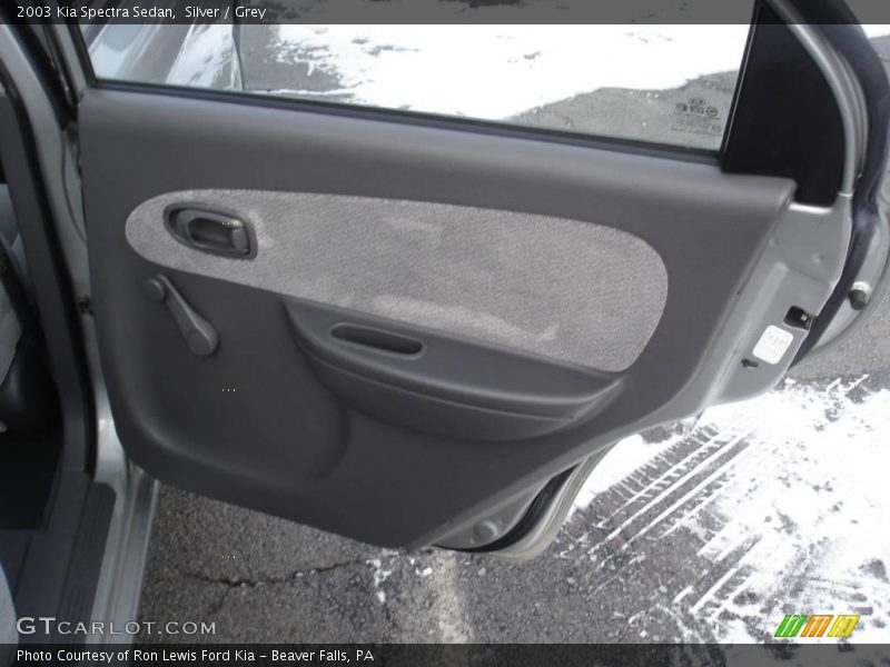 Silver / Grey 2003 Kia Spectra Sedan