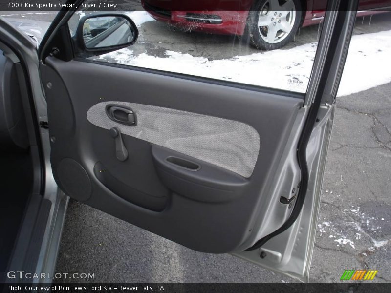 Silver / Grey 2003 Kia Spectra Sedan