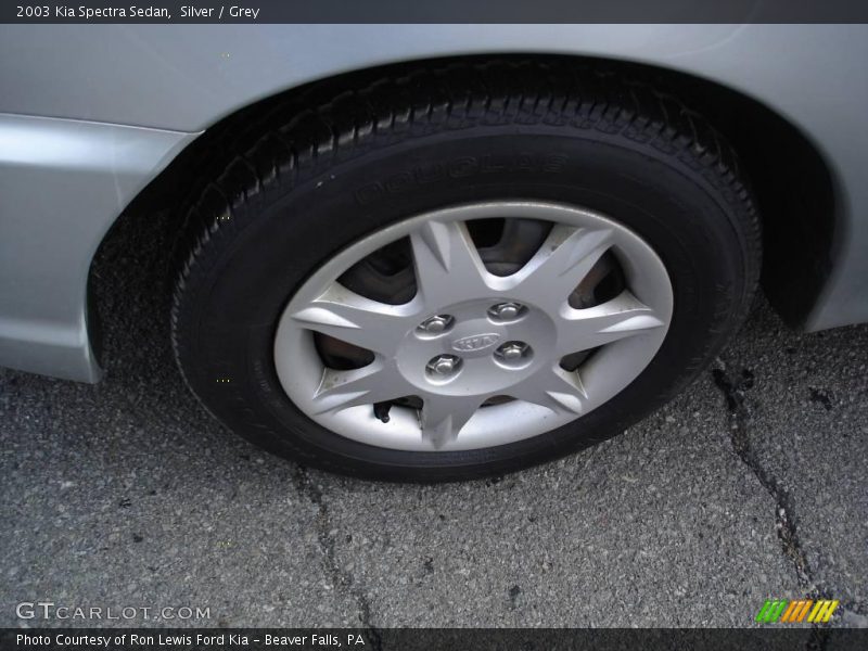 Silver / Grey 2003 Kia Spectra Sedan