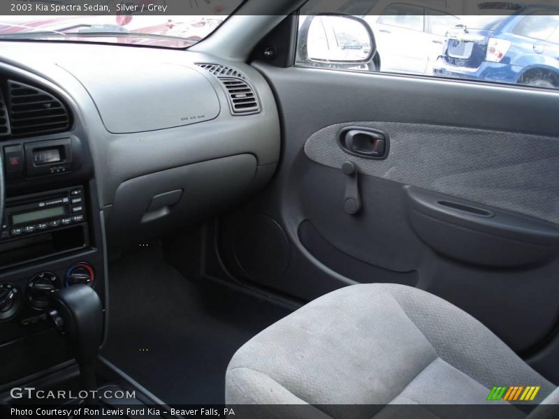 Silver / Grey 2003 Kia Spectra Sedan