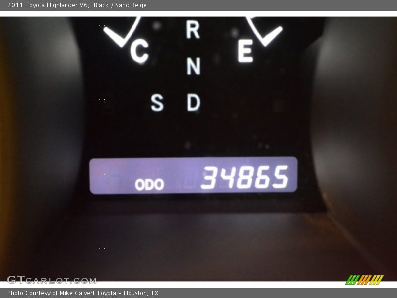 Black / Sand Beige 2011 Toyota Highlander V6