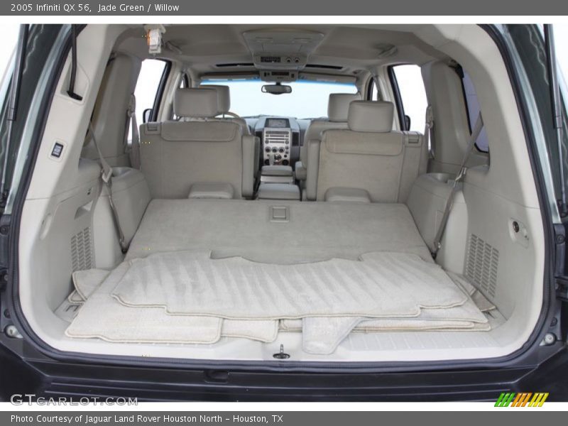  2005 QX 56 Trunk