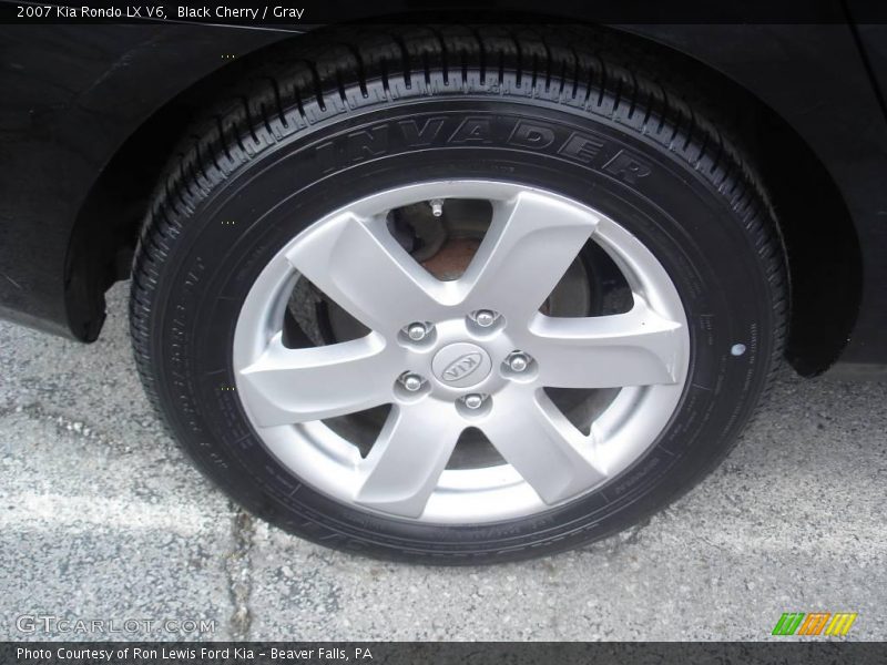 Black Cherry / Gray 2007 Kia Rondo LX V6