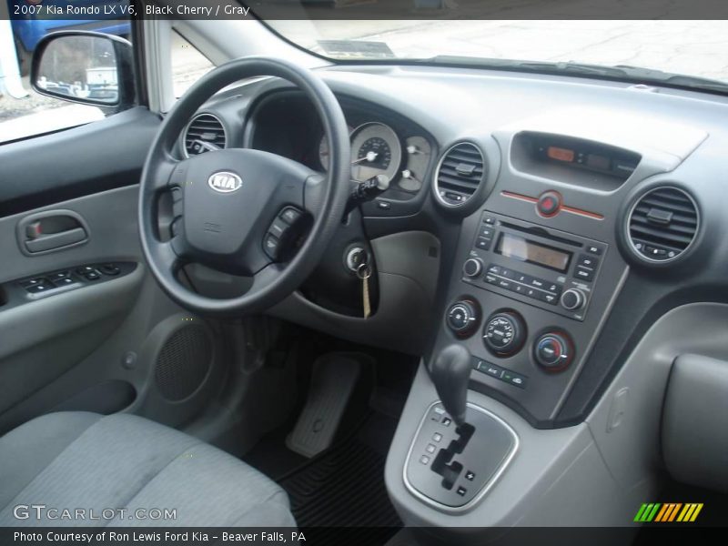 Black Cherry / Gray 2007 Kia Rondo LX V6