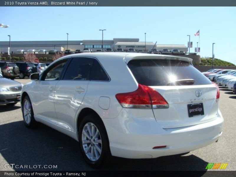 Blizzard White Pearl / Ivory 2010 Toyota Venza AWD