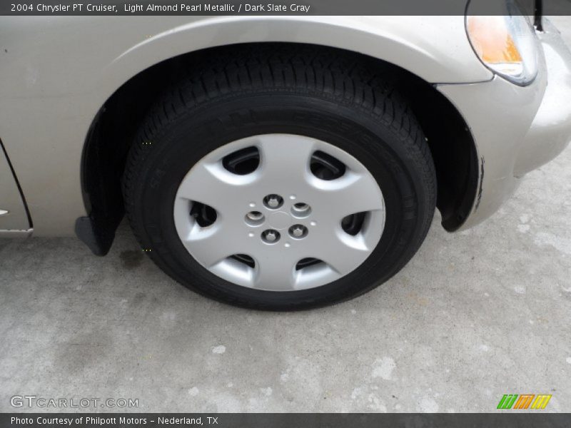 Light Almond Pearl Metallic / Dark Slate Gray 2004 Chrysler PT Cruiser