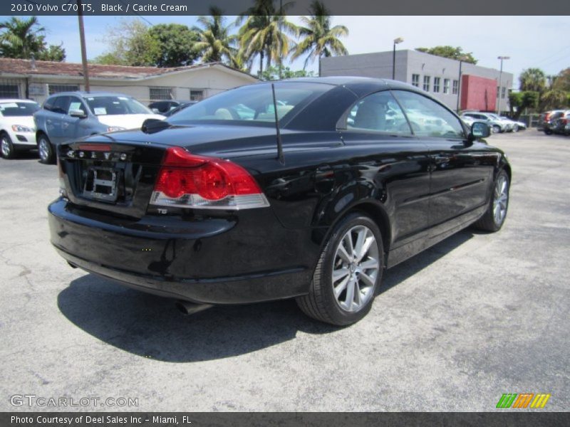 Black / Cacite Cream 2010 Volvo C70 T5