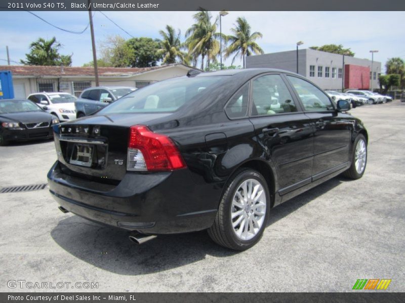 Black / Umbra/Calcite Leather 2011 Volvo S40 T5