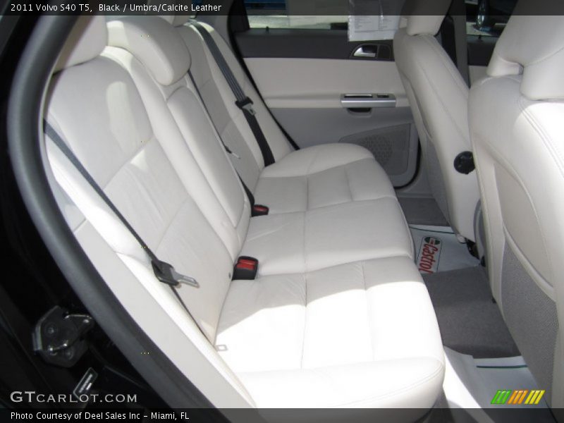 Black / Umbra/Calcite Leather 2011 Volvo S40 T5