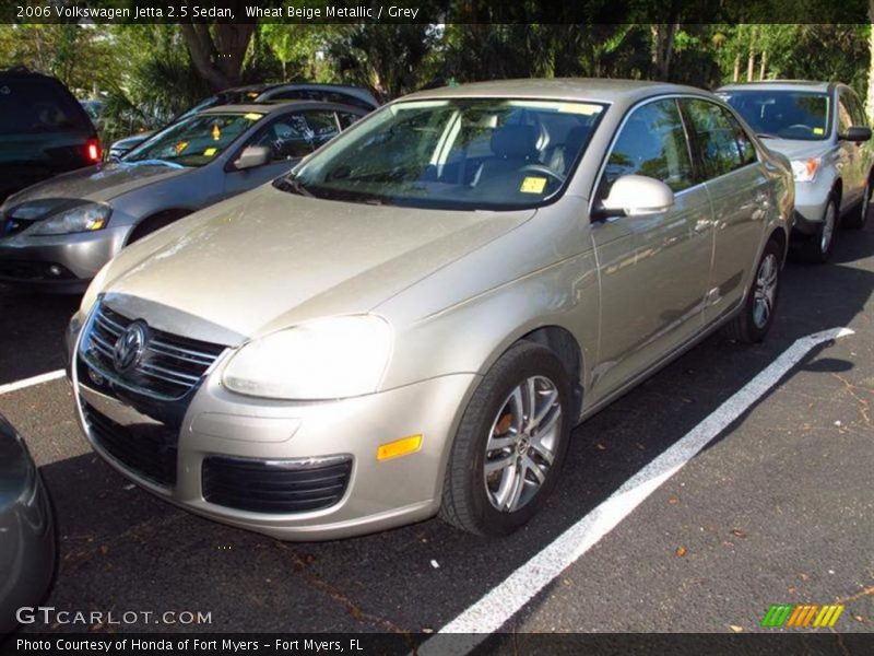 Wheat Beige Metallic / Grey 2006 Volkswagen Jetta 2.5 Sedan