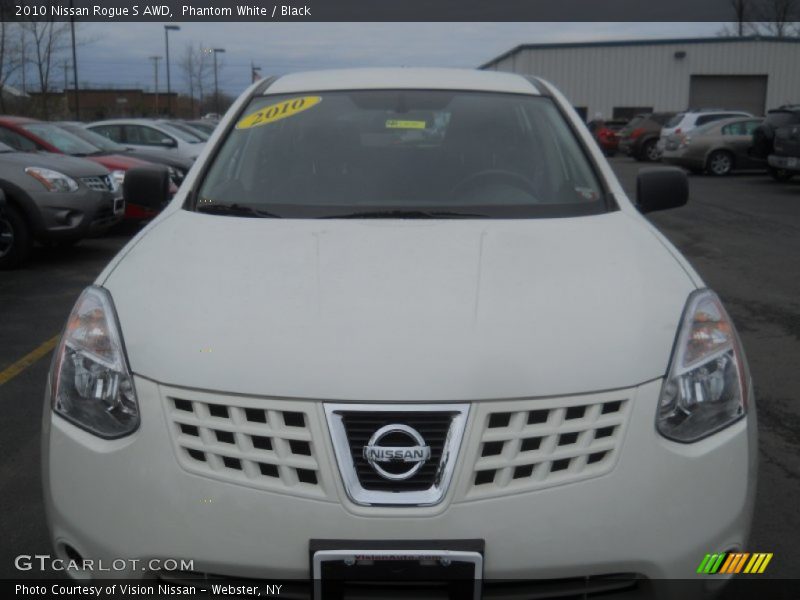 Phantom White / Black 2010 Nissan Rogue S AWD