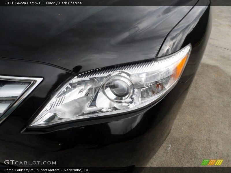 Black / Dark Charcoal 2011 Toyota Camry LE