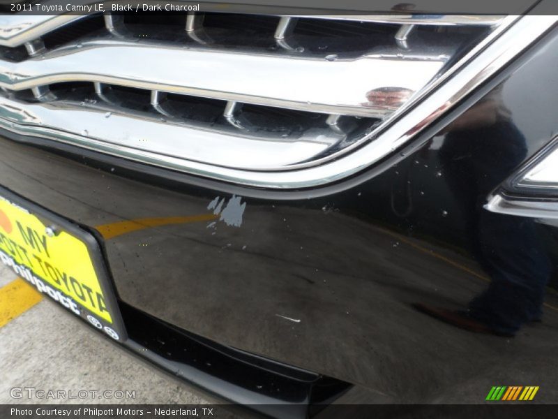 Black / Dark Charcoal 2011 Toyota Camry LE