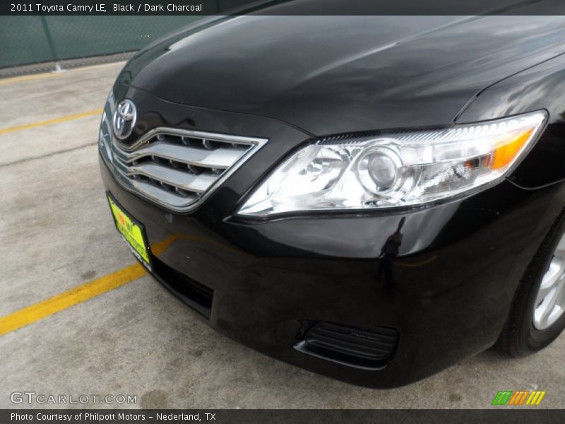 Black / Dark Charcoal 2011 Toyota Camry LE