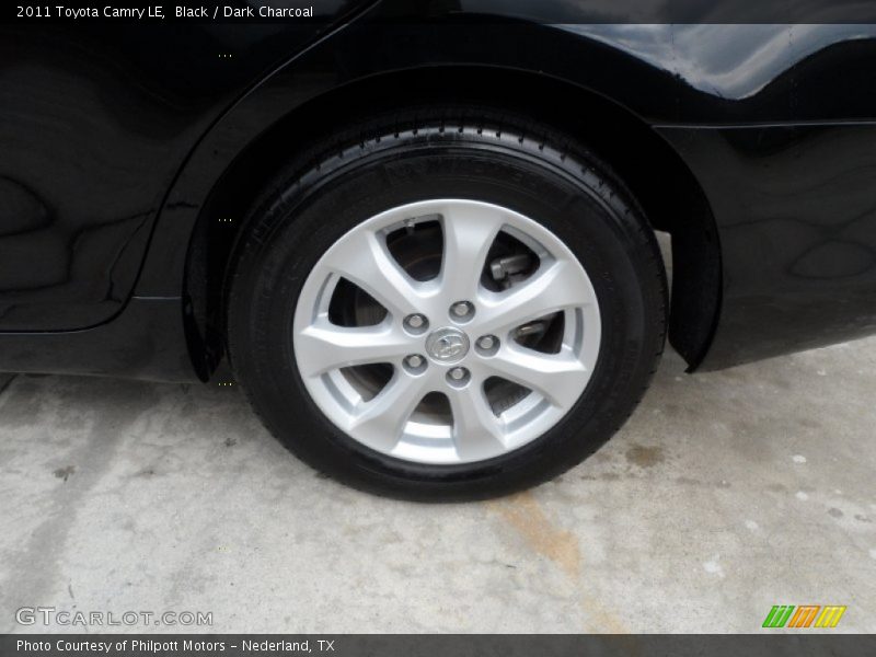 Black / Dark Charcoal 2011 Toyota Camry LE