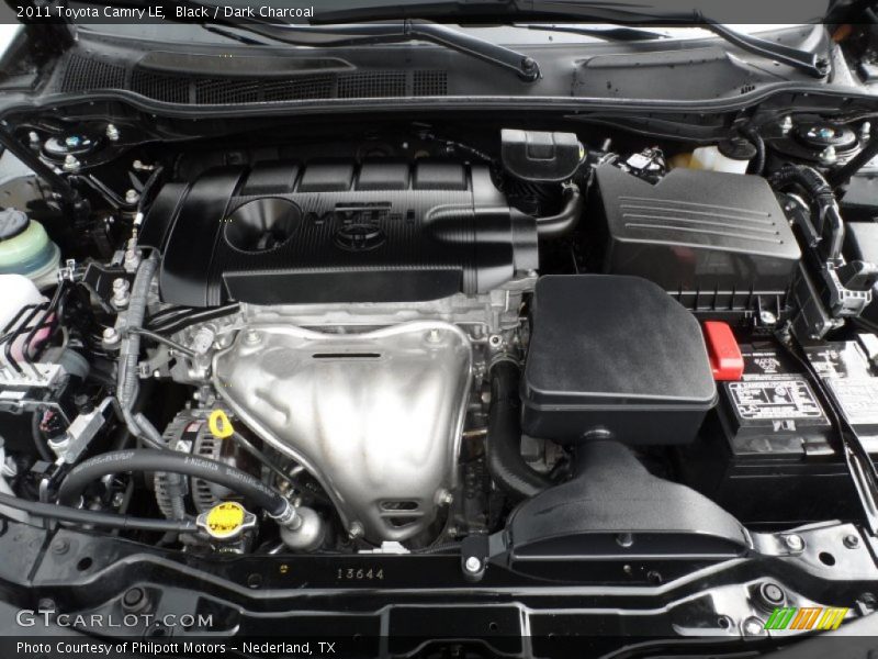 Black / Dark Charcoal 2011 Toyota Camry LE
