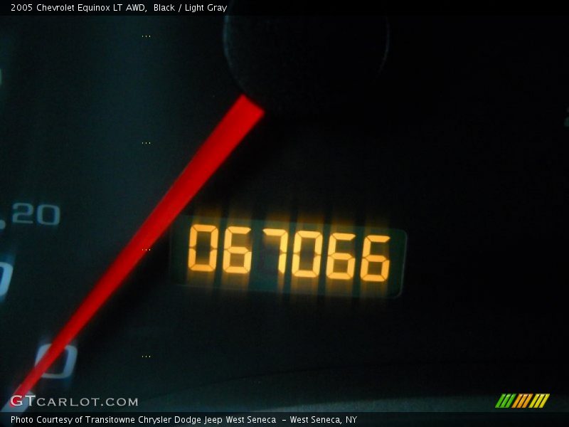 Black / Light Gray 2005 Chevrolet Equinox LT AWD