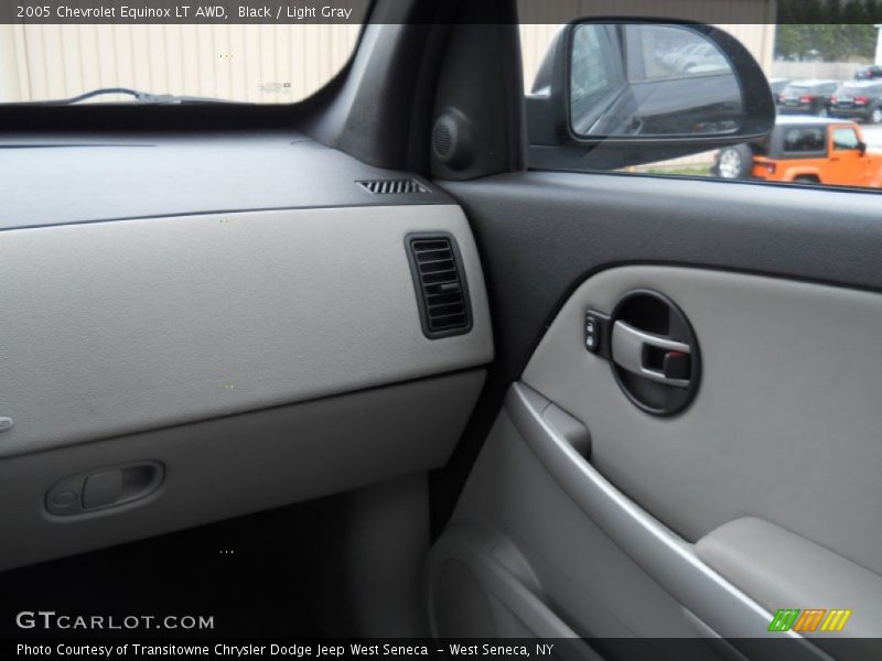 Black / Light Gray 2005 Chevrolet Equinox LT AWD