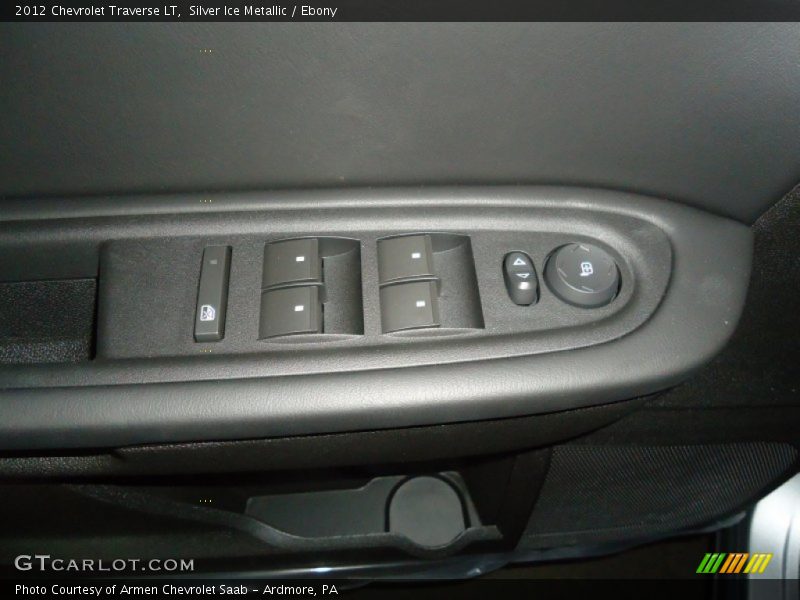 Silver Ice Metallic / Ebony 2012 Chevrolet Traverse LT