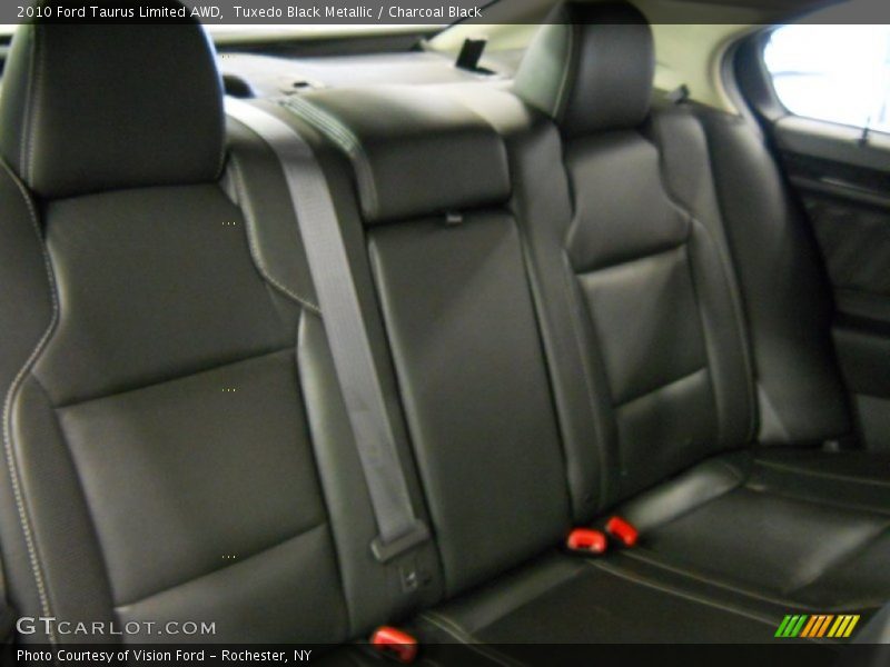 Tuxedo Black Metallic / Charcoal Black 2010 Ford Taurus Limited AWD