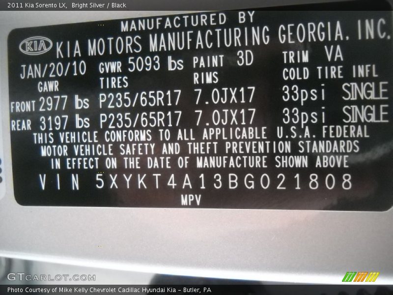 Bright Silver / Black 2011 Kia Sorento LX