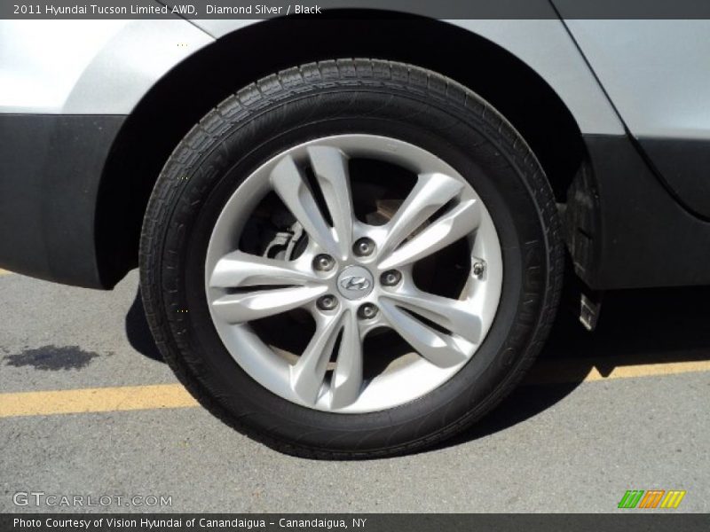 Diamond Silver / Black 2011 Hyundai Tucson Limited AWD