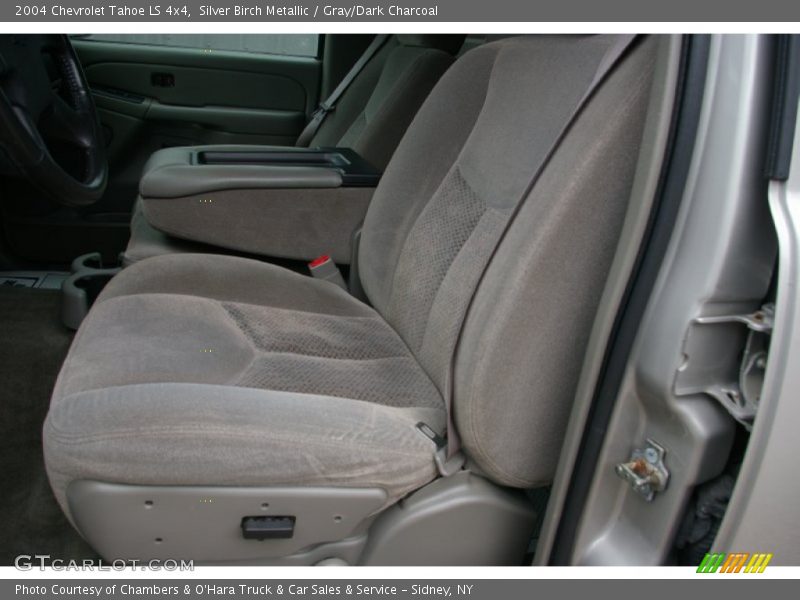 Silver Birch Metallic / Gray/Dark Charcoal 2004 Chevrolet Tahoe LS 4x4