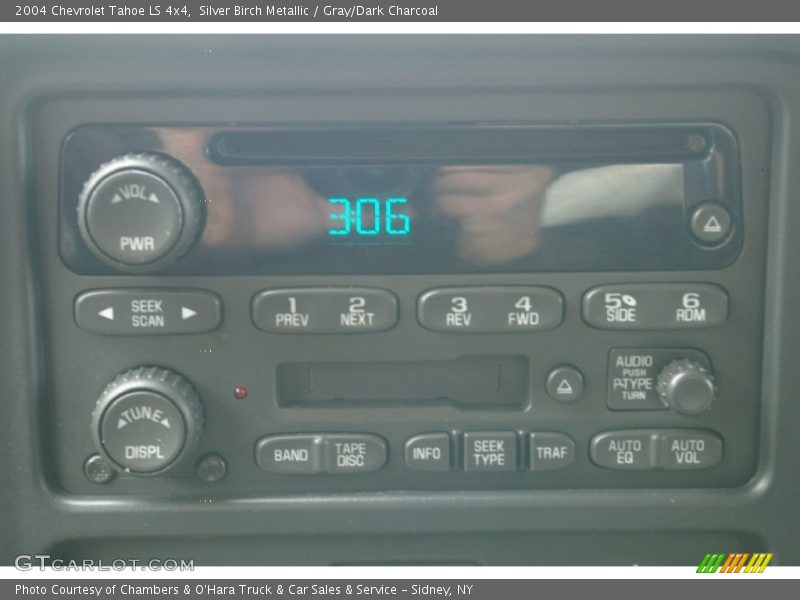 Silver Birch Metallic / Gray/Dark Charcoal 2004 Chevrolet Tahoe LS 4x4