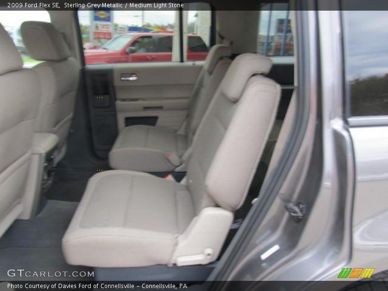 Sterling Grey Metallic / Medium Light Stone 2009 Ford Flex SE