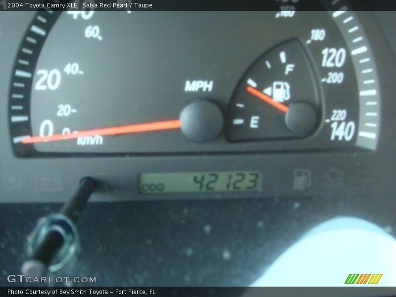 Salsa Red Pearl / Taupe 2004 Toyota Camry XLE