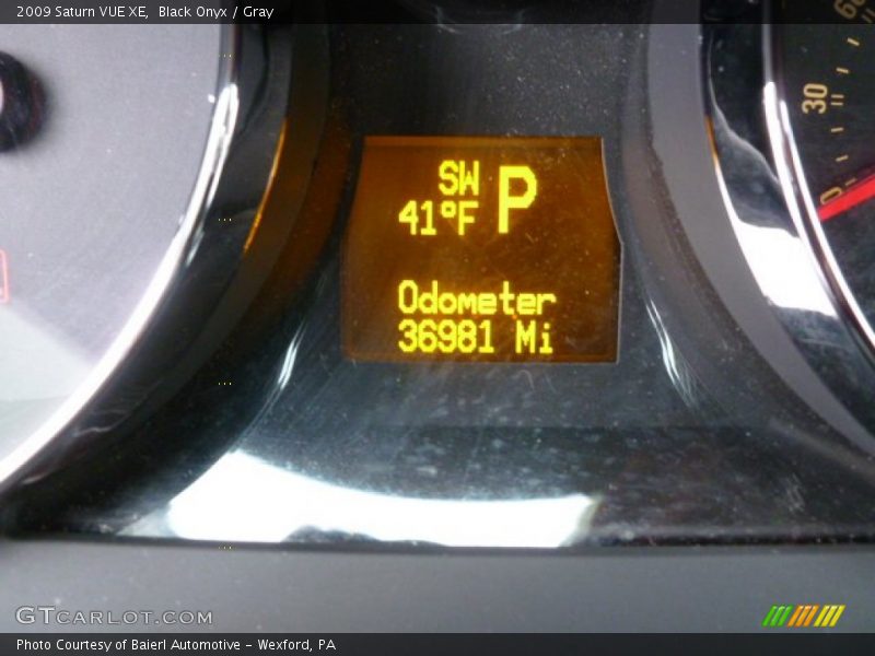 Black Onyx / Gray 2009 Saturn VUE XE