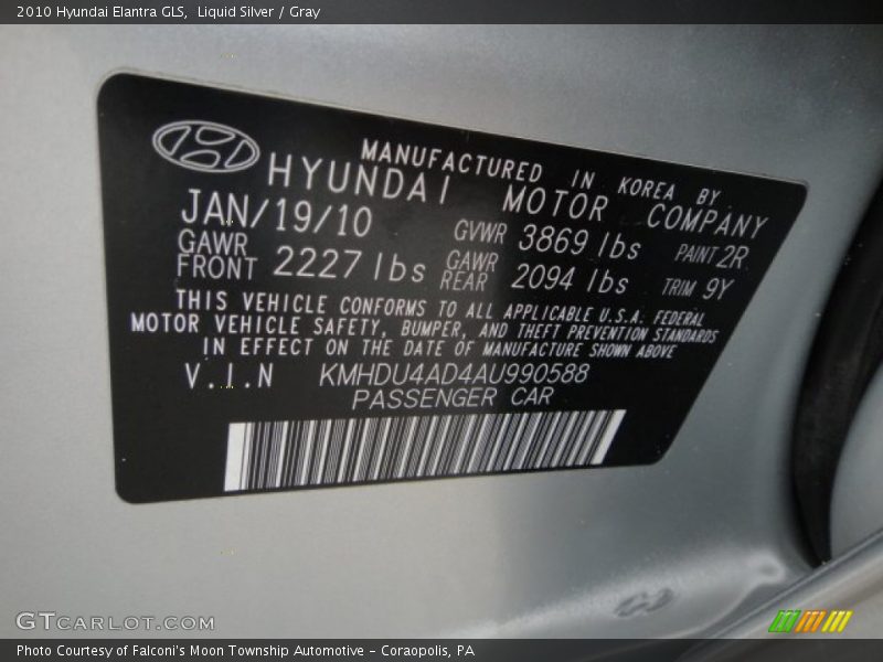 Liquid Silver / Gray 2010 Hyundai Elantra GLS