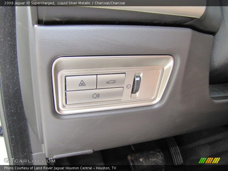 Liquid Silver Metallic / Charcoal/Charcoal 2009 Jaguar XF Supercharged