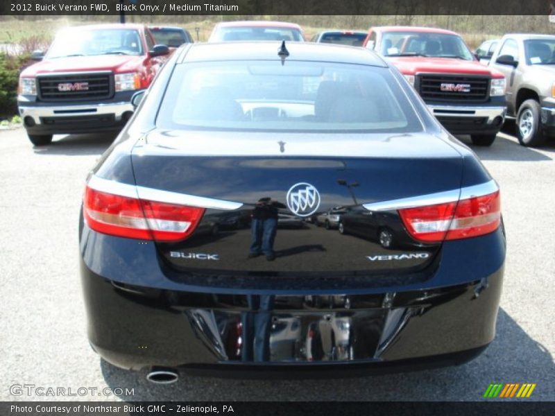 Black Onyx / Medium Titanium 2012 Buick Verano FWD