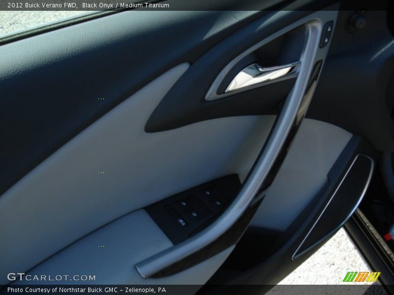 Black Onyx / Medium Titanium 2012 Buick Verano FWD