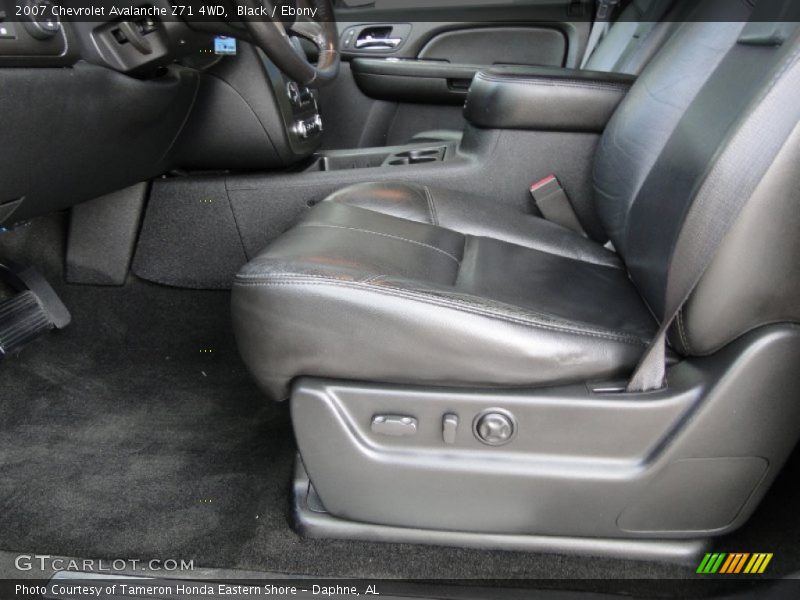 Black / Ebony 2007 Chevrolet Avalanche Z71 4WD