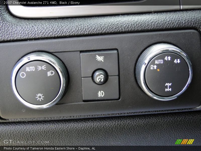 Black / Ebony 2007 Chevrolet Avalanche Z71 4WD