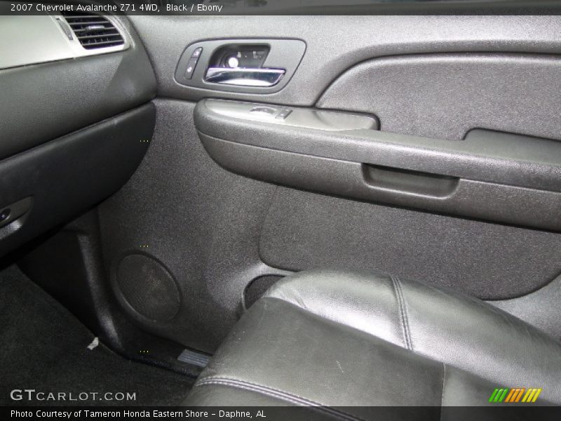 Black / Ebony 2007 Chevrolet Avalanche Z71 4WD