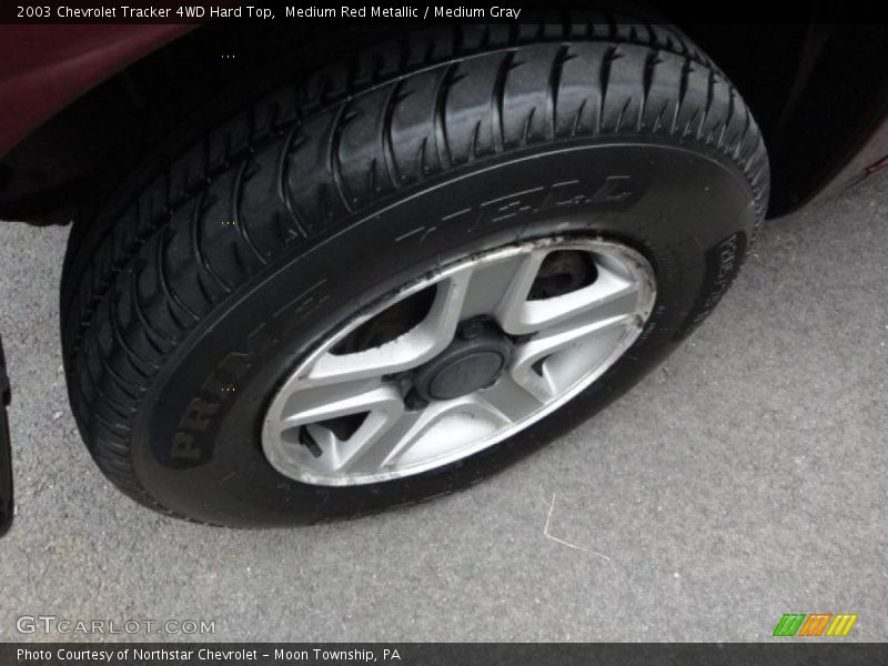 Medium Red Metallic / Medium Gray 2003 Chevrolet Tracker 4WD Hard Top