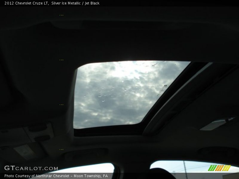 Silver Ice Metallic / Jet Black 2012 Chevrolet Cruze LT