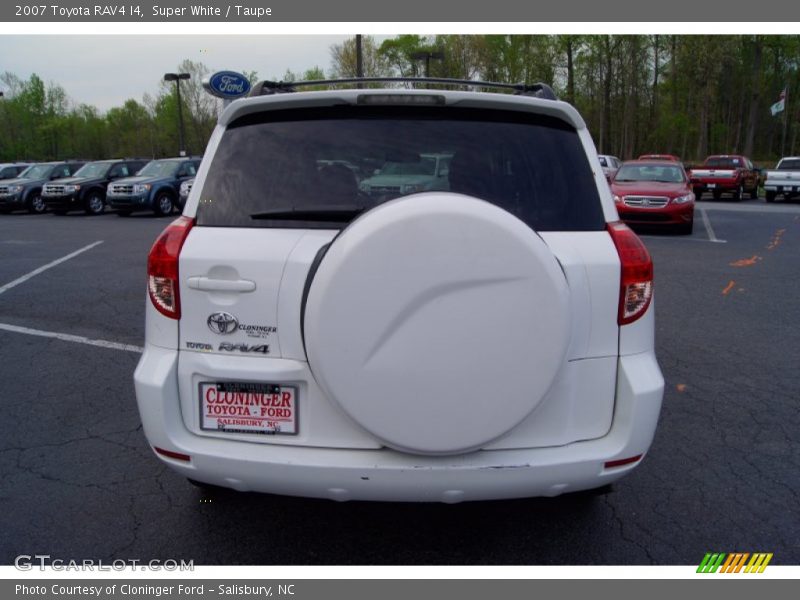 Super White / Taupe 2007 Toyota RAV4 I4