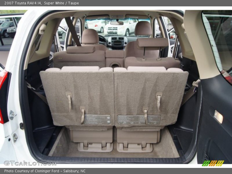  2007 RAV4 I4 Trunk