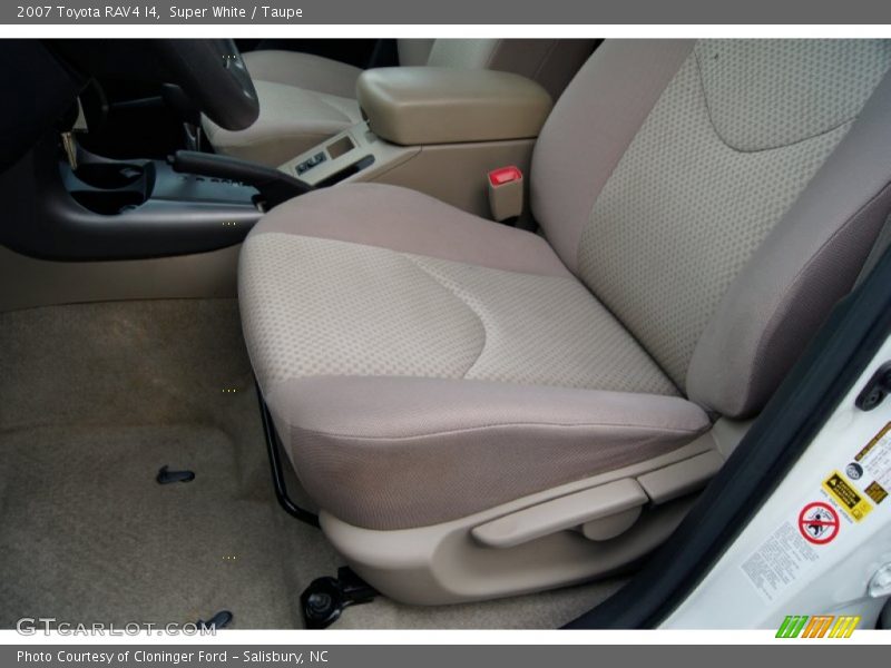 Front Seat of 2007 RAV4 I4