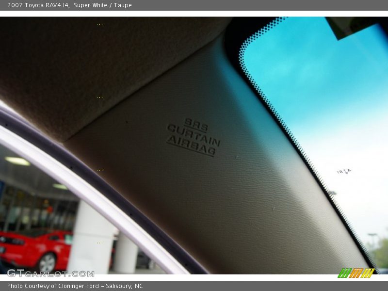 Super White / Taupe 2007 Toyota RAV4 I4