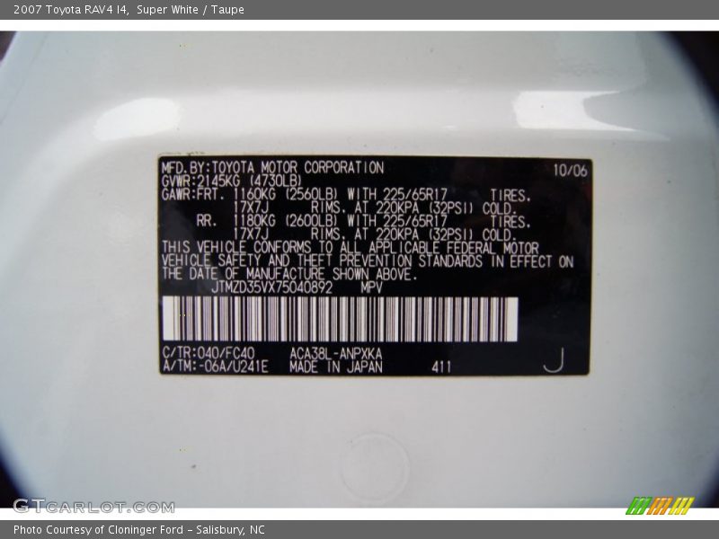 2007 RAV4 I4 Super White Color Code 040