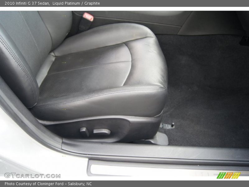 Liquid Platinum / Graphite 2010 Infiniti G 37 Sedan