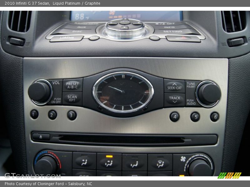 Liquid Platinum / Graphite 2010 Infiniti G 37 Sedan